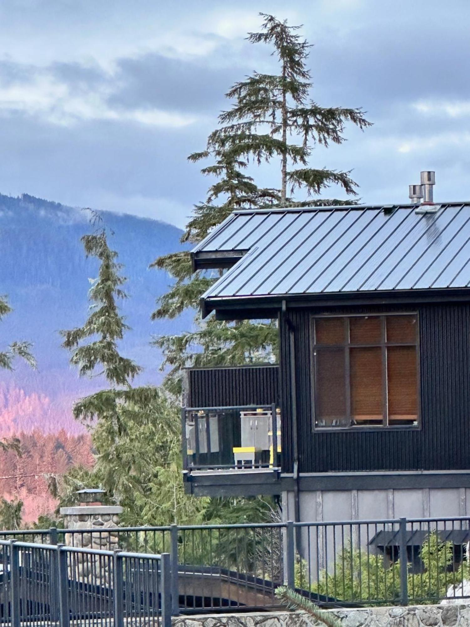Bjorn Holm Vila Port Renfrew Exterior foto